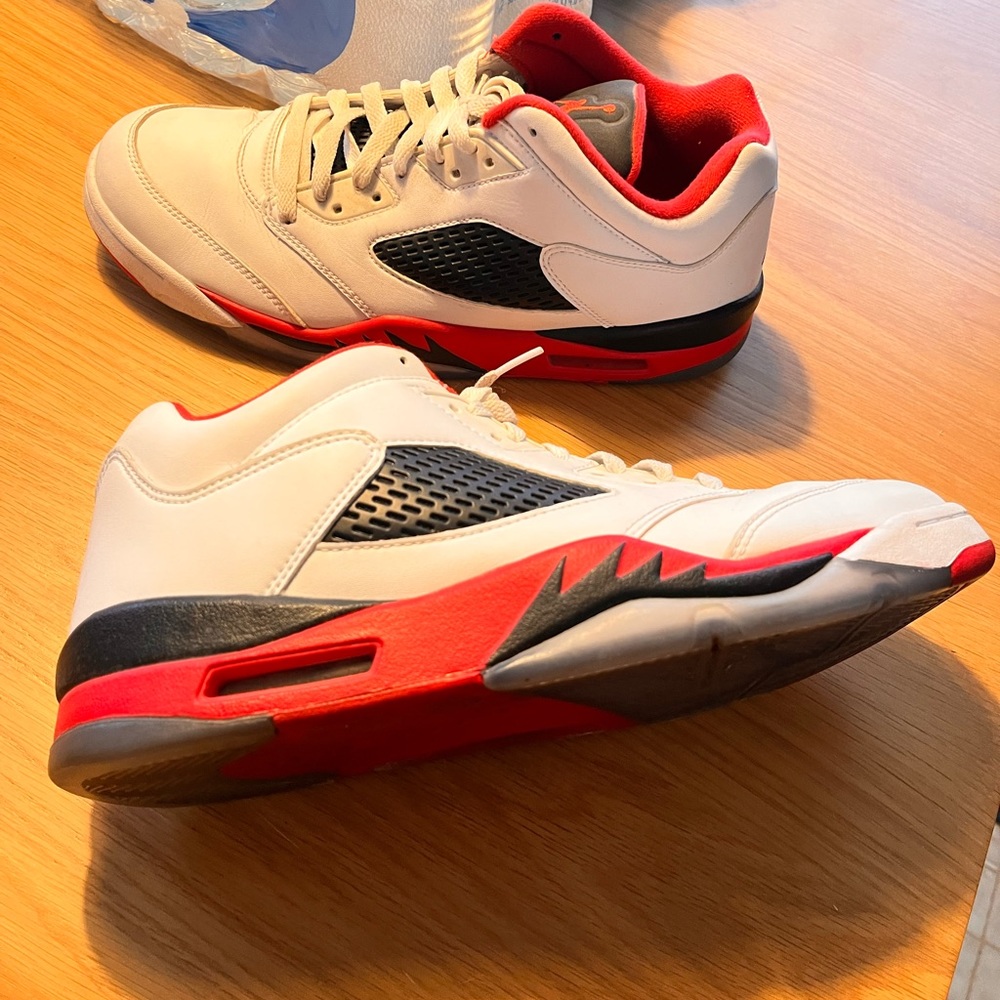 Air Jordan 5 Retro “Fire Red”